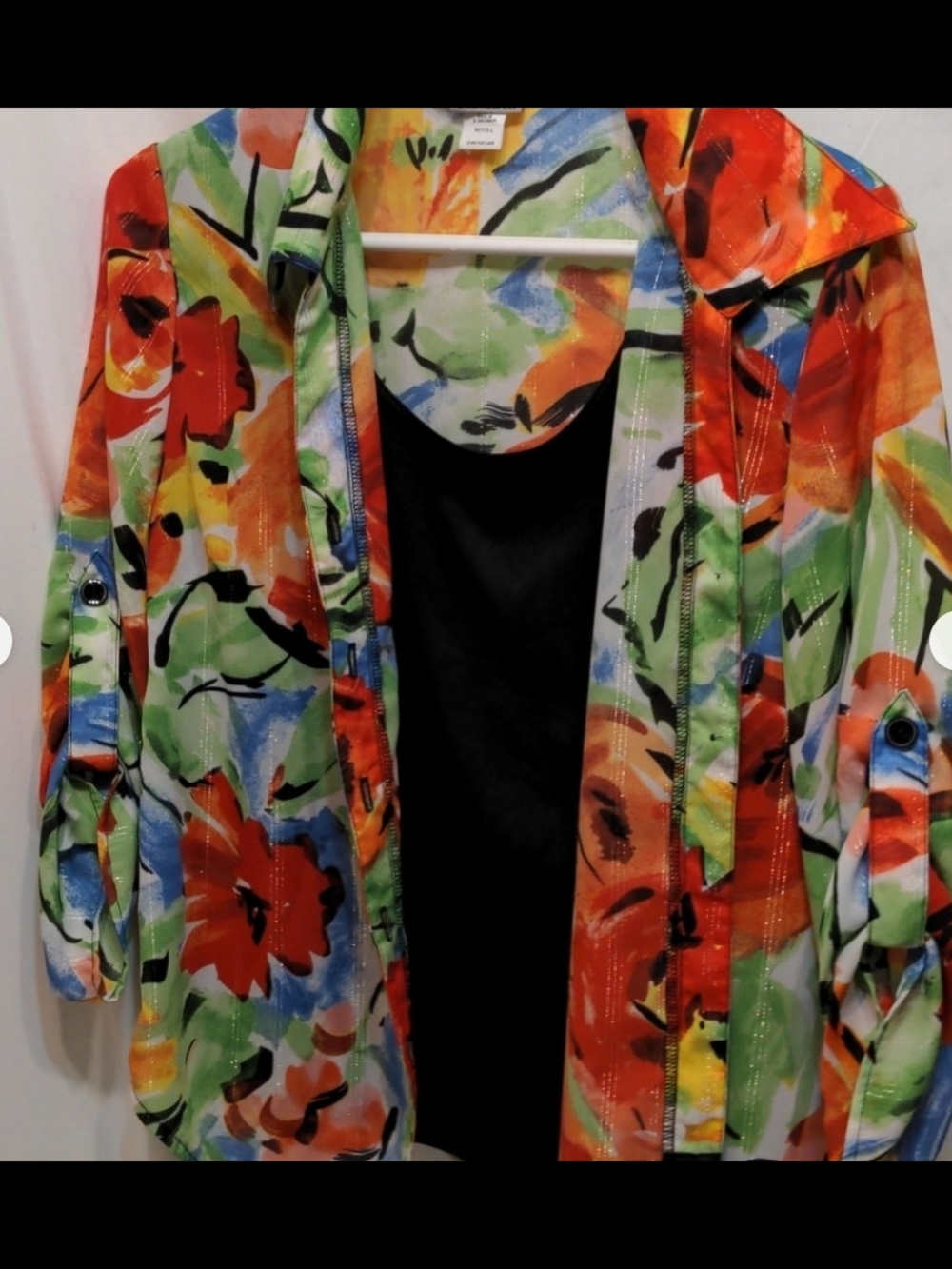 CB CAREER -Woman's Floral Multicolor Button-Down Shirt With Black Camisole